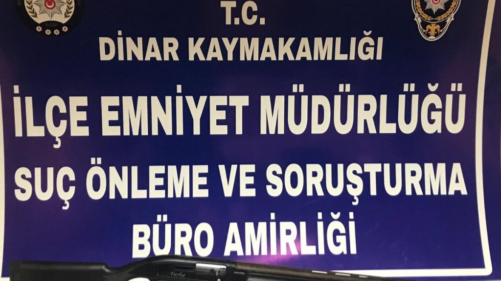 Afyonkarahisar’da eski eşinin evini kurşunladı
