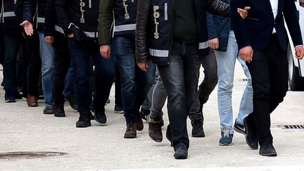 Ankara merkezli FETÖ soruşturması: 15 gözaltı