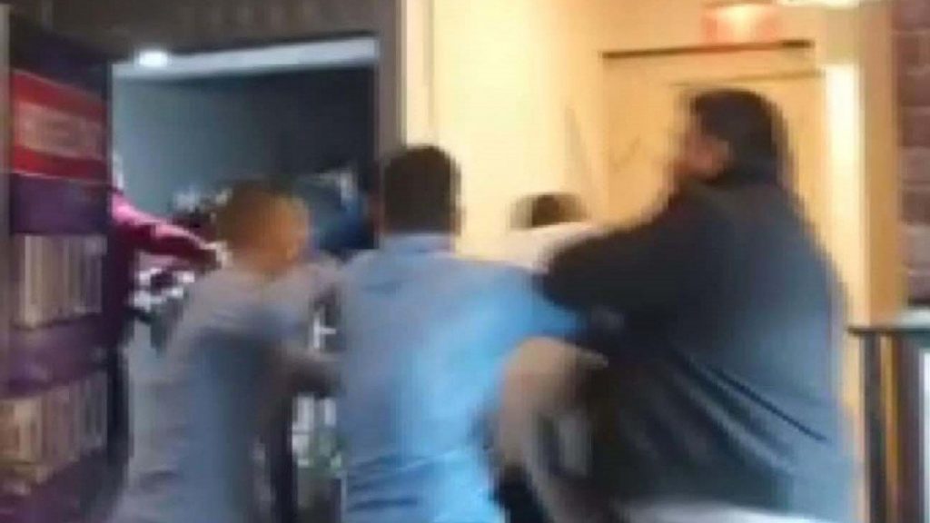 Ataşehir’de saldırıya uğrayan türkücü, yaşadıklarını anlattı