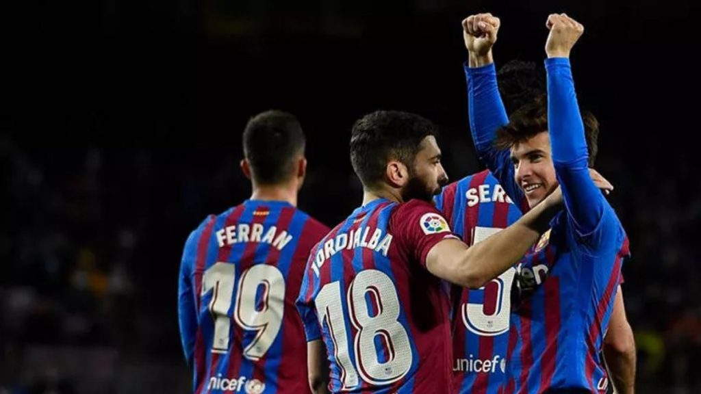 Barcelona evinde farklı kazandı