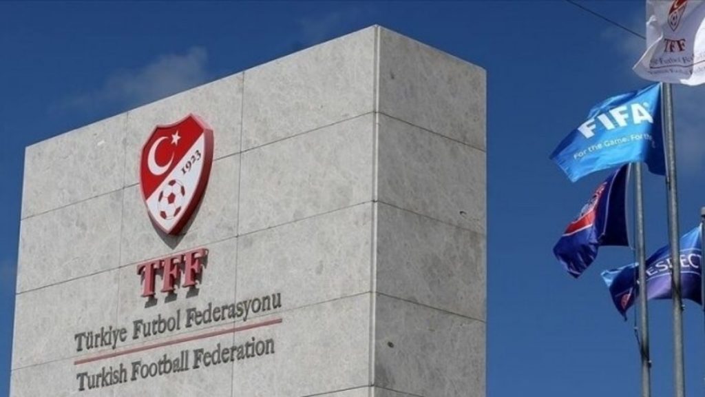 Başakşehir, MHK ve TFF’yi istifaya çağırdı