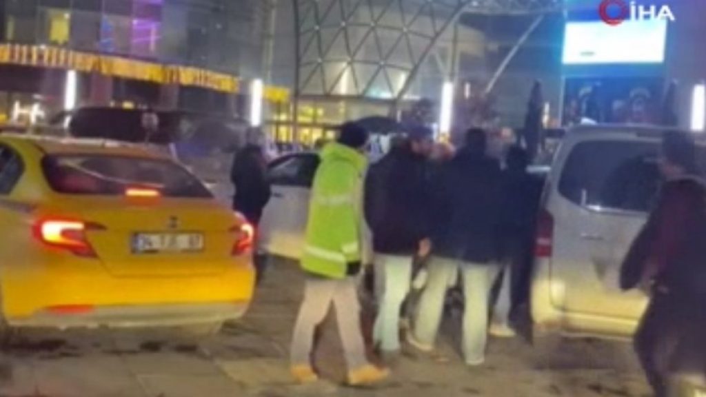 Başakşehir’de taksici kahyasından VIP taksi şoförüne dayak