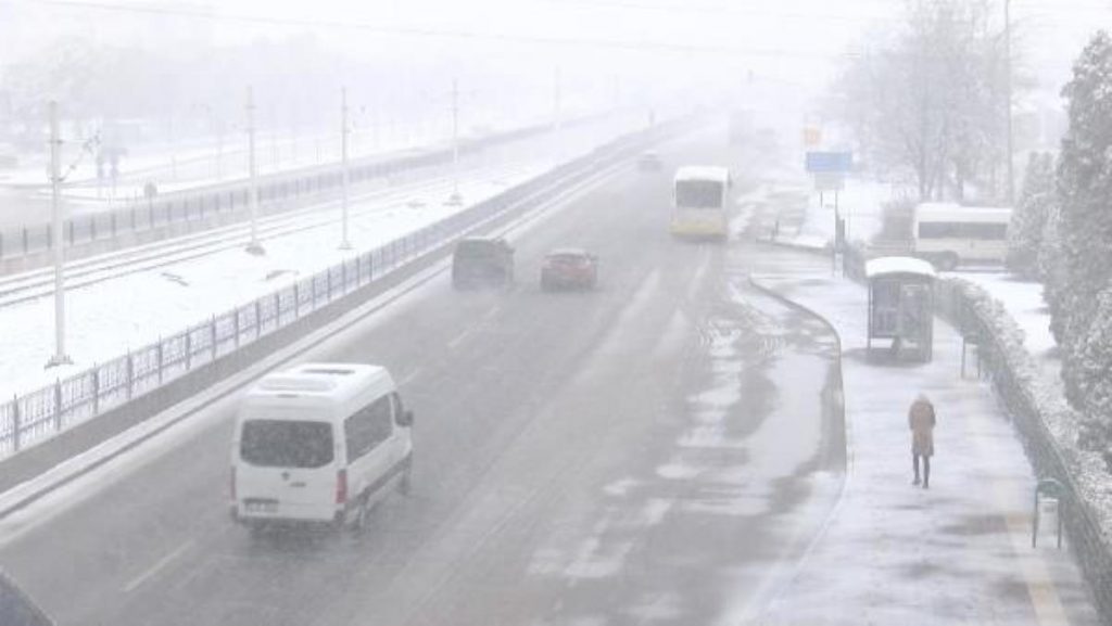 Bursa’da kar yağışı (2)