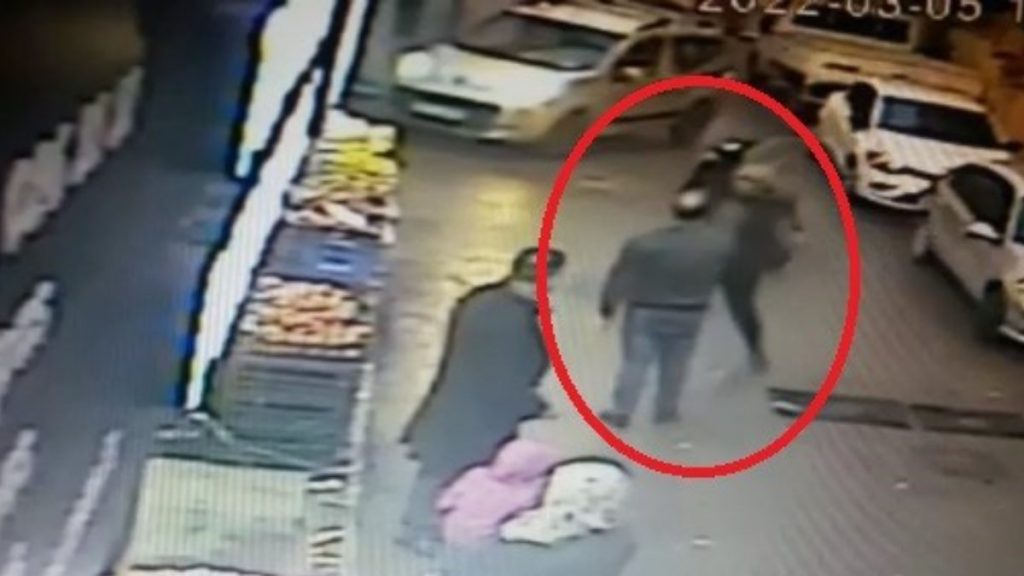 Bursa’da kendisini uyaran sürücüye satırla saldırdı