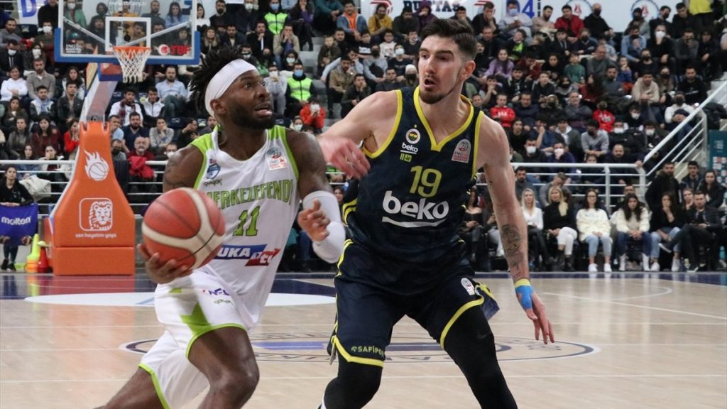 Fenerbahçe’nin Bayern Münih maçı ertelendi