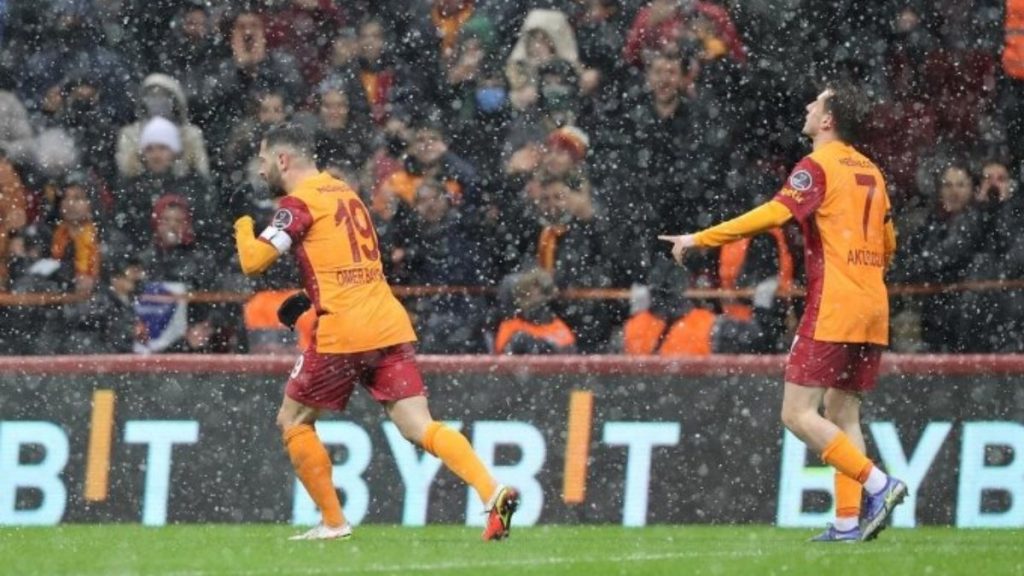 Galatasaray’da derbi öncesi kar alarmı