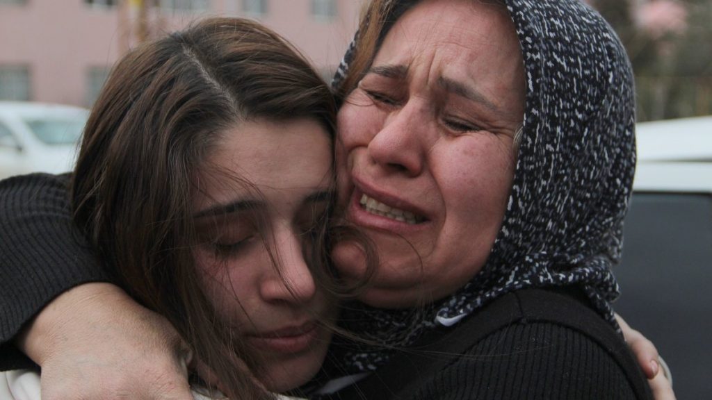 Harkov’da mahsur kalan Türk öğrenci, ailesine kavuştu