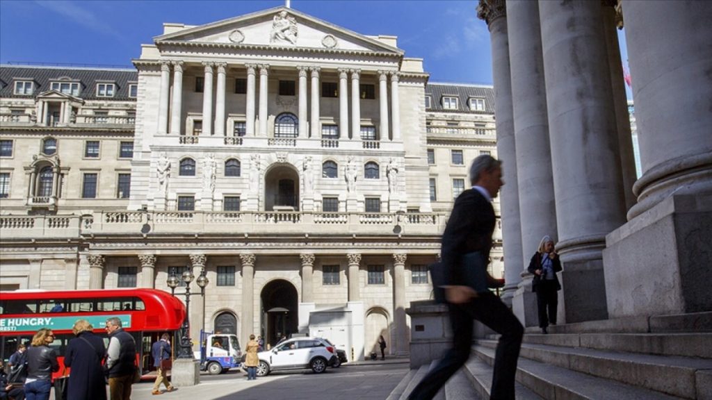 İngiltere’de yıllık enflasyon 30 yılın zirvesinde