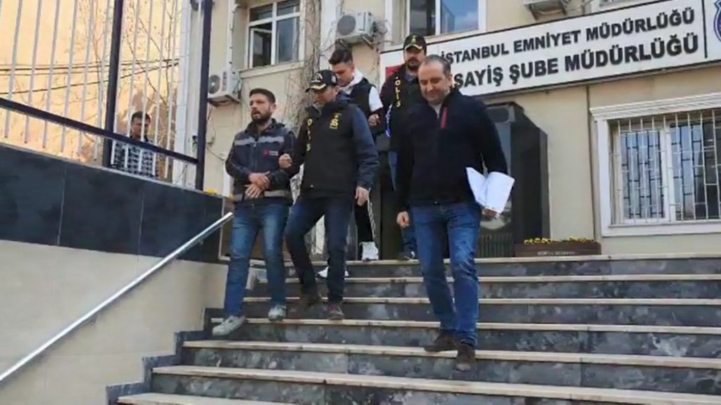 İstanbul’da mali müşavirin banka hesabından 2 milyon lira çaldılar