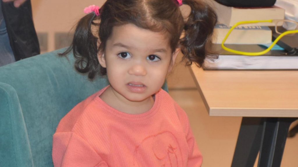 İzmir’de 2,5 yaşındaki çocuğun bağırsağından 5 tane bilye çıktı