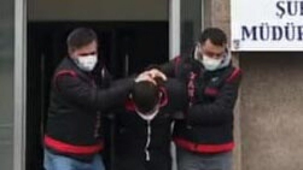 İzmir’de 4 buçuk milyon lira dolandıran kuyumcu: Borçlarım vardı