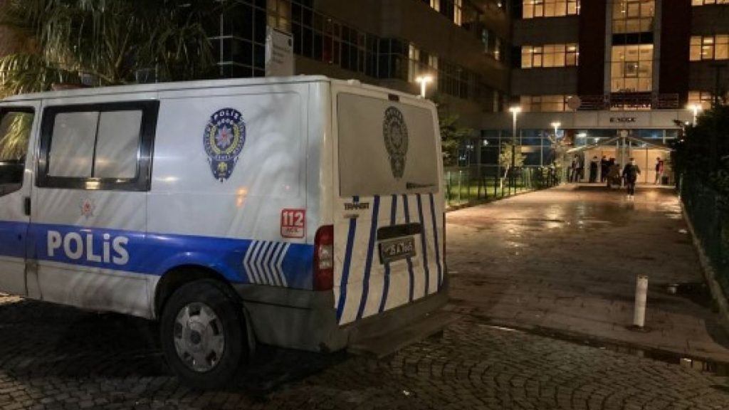 İzmir’de refakatçi gibi hastaneye giren kişi, husumetlisini yaraladı