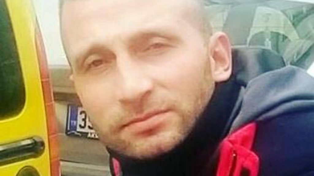 İzmir’deki baba, bıçak çektiği doktordan şikayetçi oldu