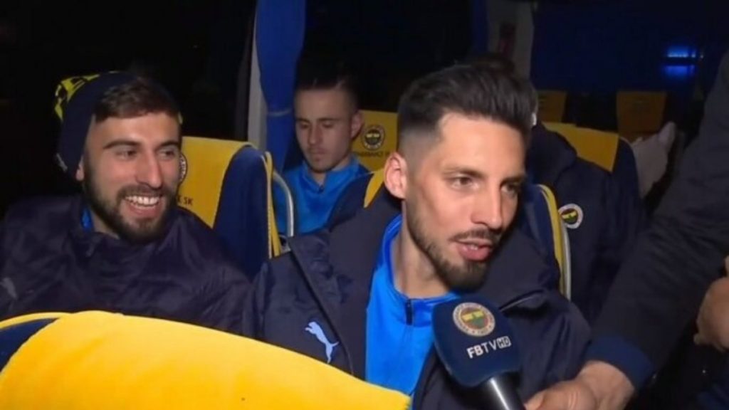 Jose Sosa: Rossi’ye sinirliyim bana sarılmadı