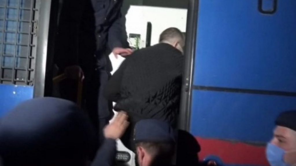 Karabük’te eski eşini başından vurarak öldüren sanığa ağırlaştırılmış müebbet