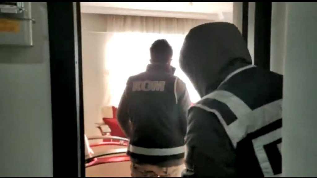 Kastamonu’da uyuşturucu çetesi çökertildi: 52 gözaltı