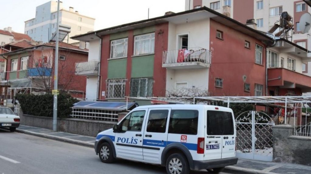 Kayseri’de bir kişi, kiracısını evde ölü buldu