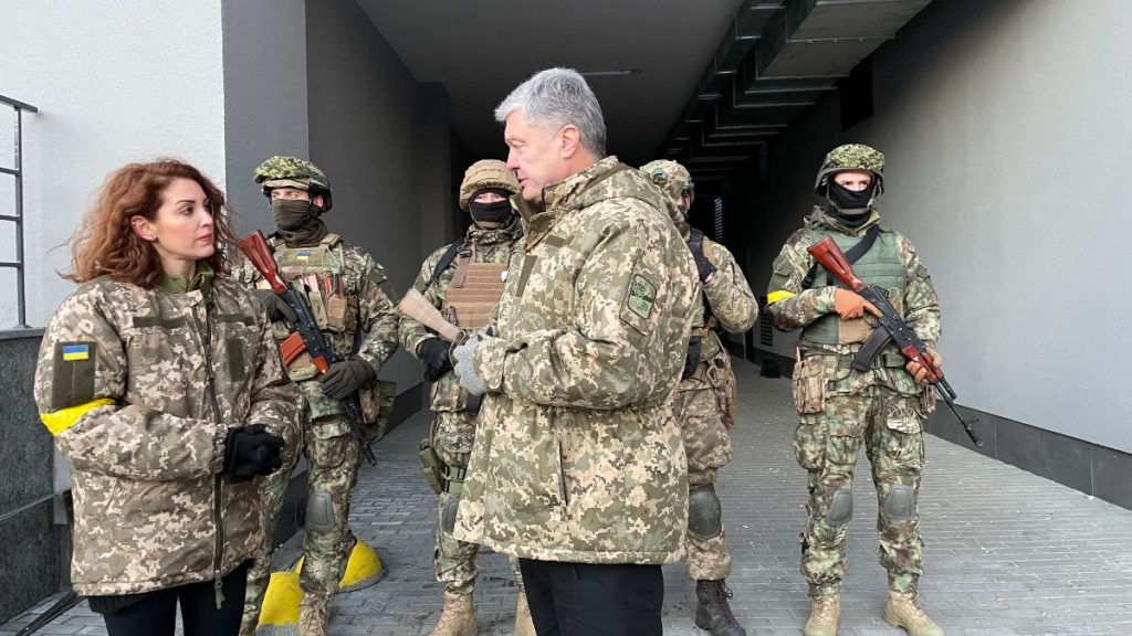 Kiev’e giden Nagehan Alçı’dan askeri üniforma eleştirilerine yanıt