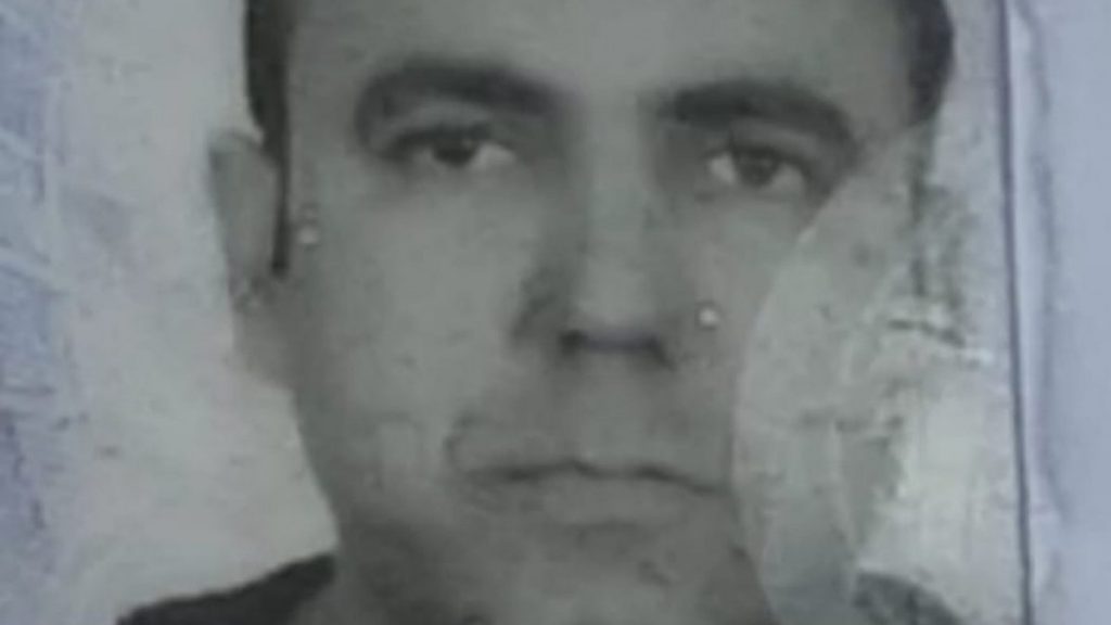 Kocaeli’de karşı yola geçmek isterken tırın altında kaldı