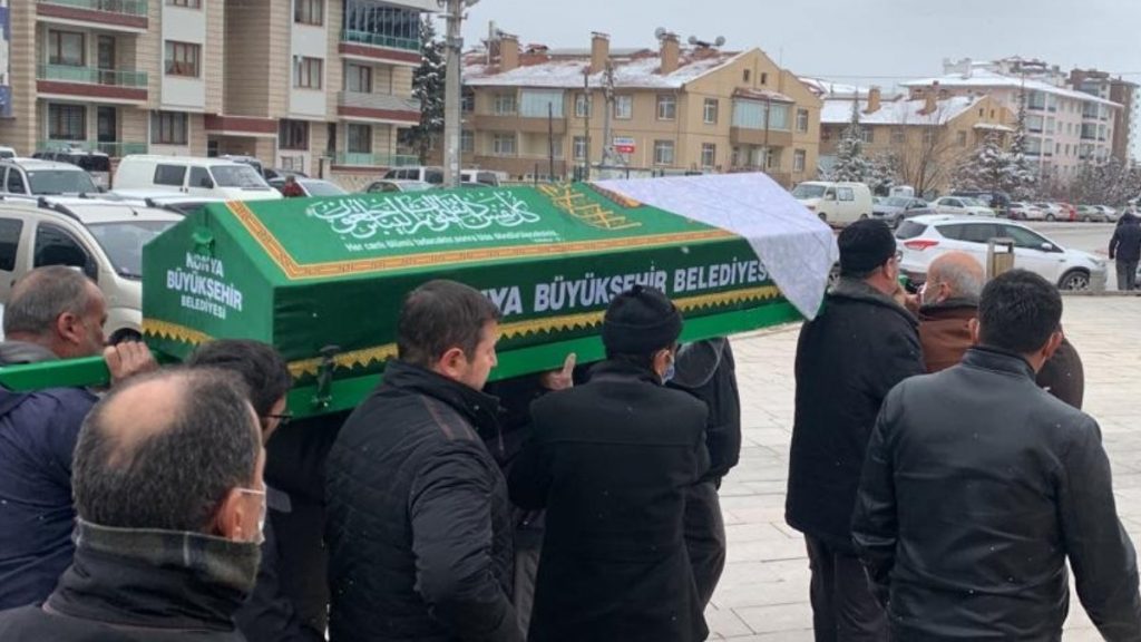 Konya’da damadı tarafından bıçaklanan kadın toprağa verildi