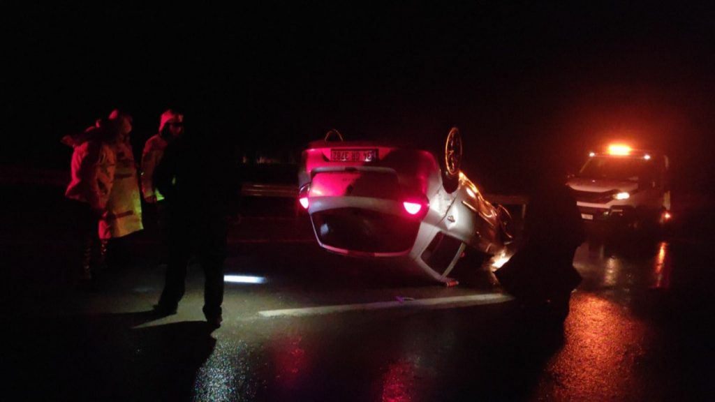 Konya’da takla atmış halde bulunan araç, çalıntı çıktı