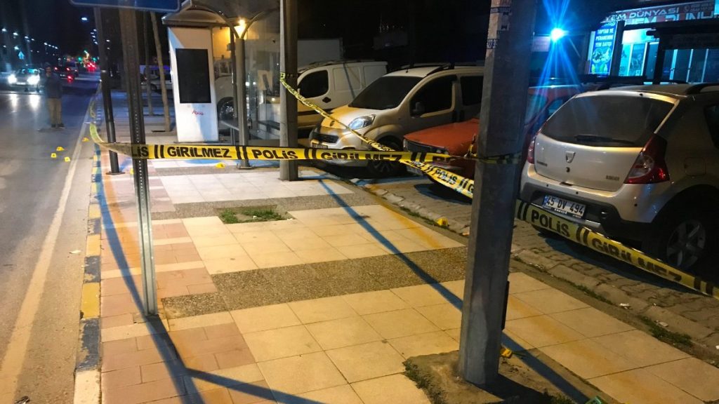 Manisa’da silahlı çatışma yaşandı: 3 yaralı