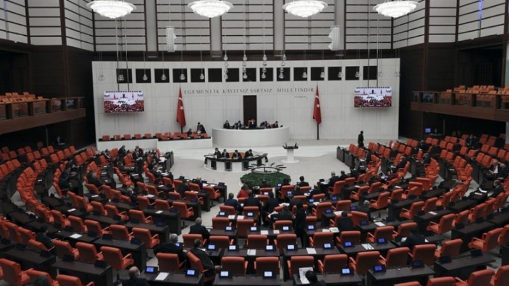 Meclis’te seçim kanunu teklifi mesaisi