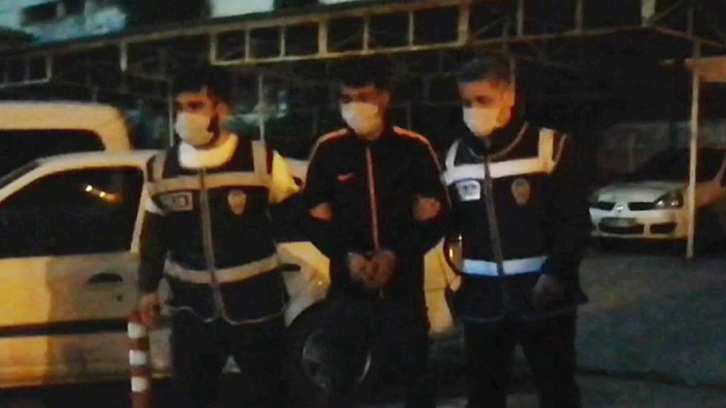 Mersin’de ev almak için biriktirdiği 20 bin lirasını eniştesi çaldı