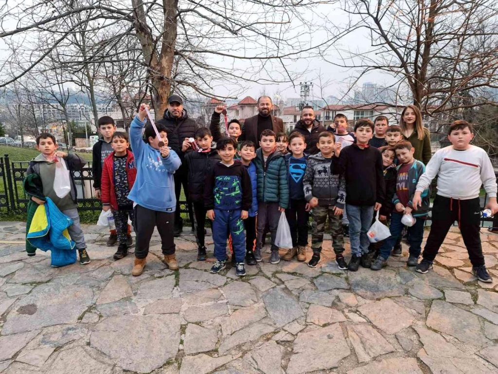 Minik güreşçilerden büyük başarı