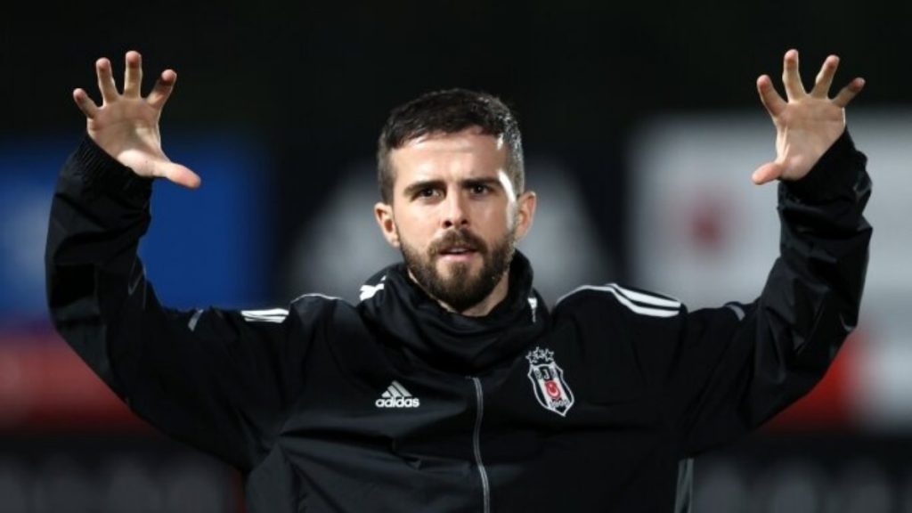 Miralem Pjanic’in gözü Galatasaray derbisinde