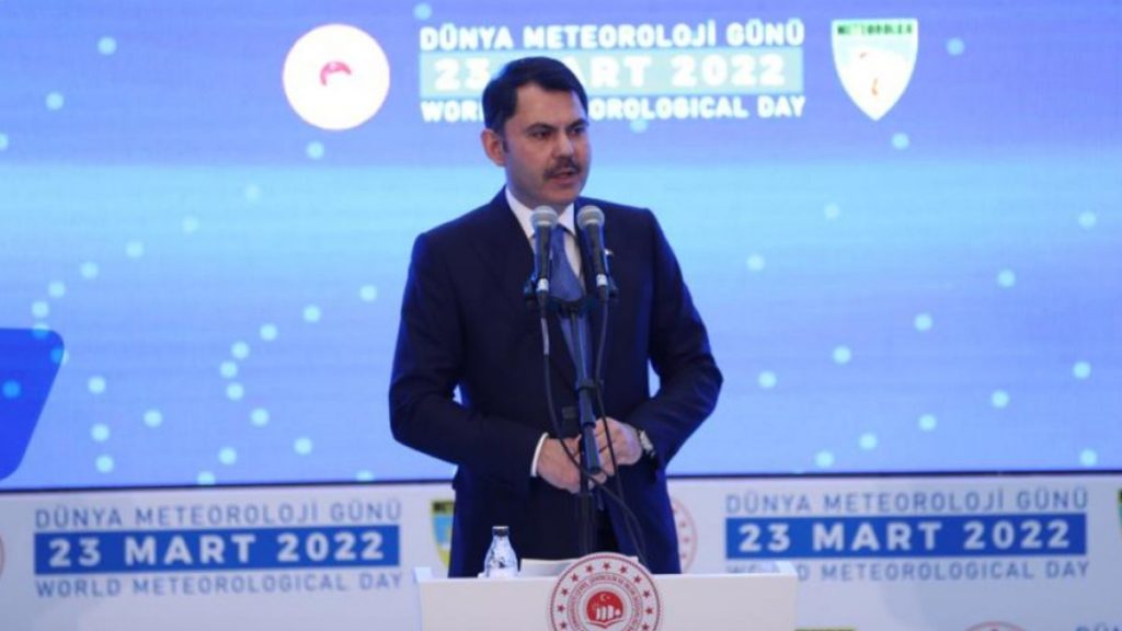 Murat Kurum: Meteoroloji Genel Müdürlüğü, çok büyük krizlerin önüne geçilmesini sağladı