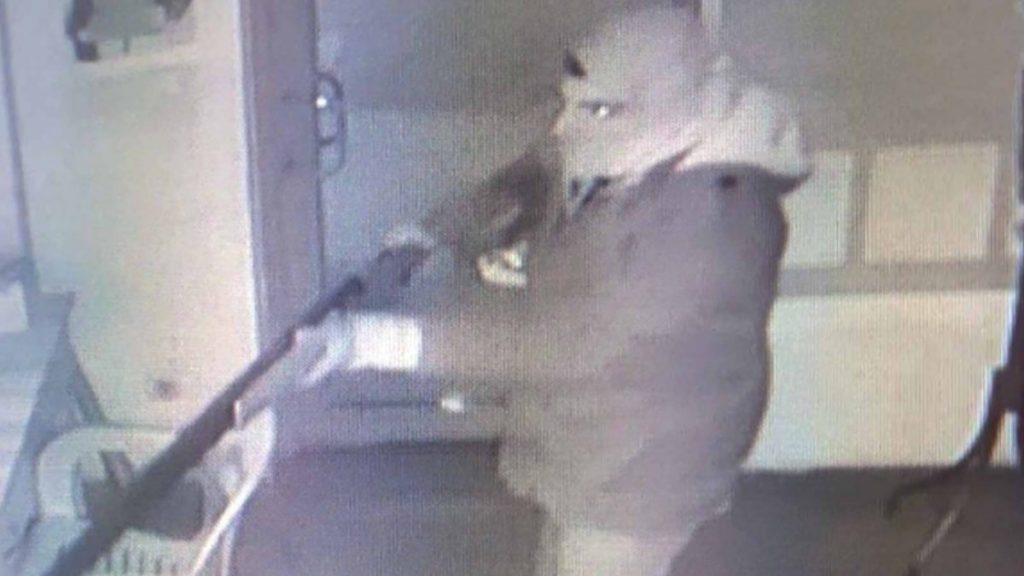 Osmaniye’deki akaryakıt istasyonunun soyulma anı kamerada