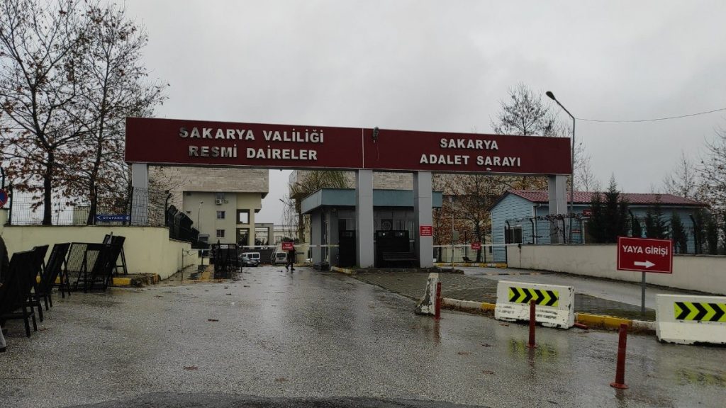 Sakarya’da, Adil Öksüz’ün yakınları beraat etti