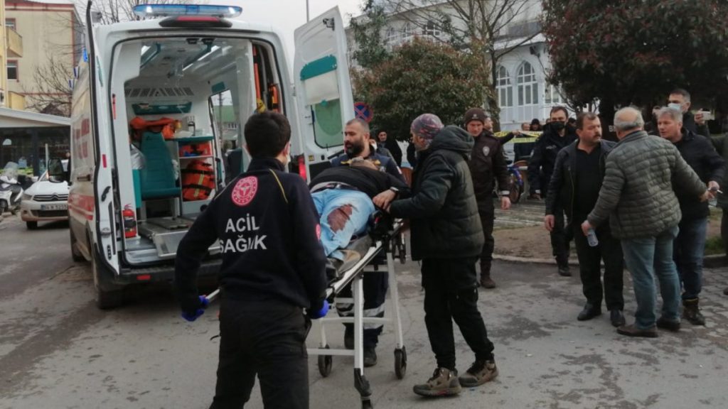 Sakarya’da husumetli kavgasında kan aktı