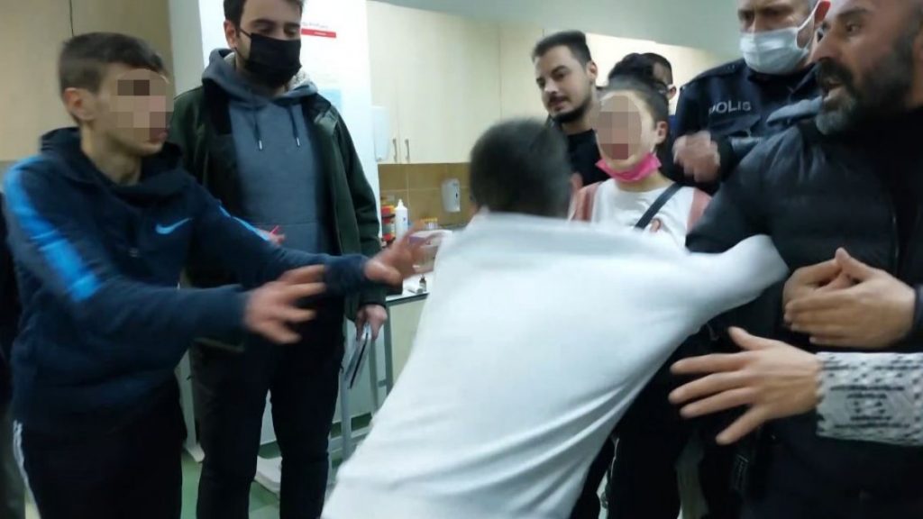 Samsun’da saldırıda yaralanan genç, hastaneden kaçmak istedi