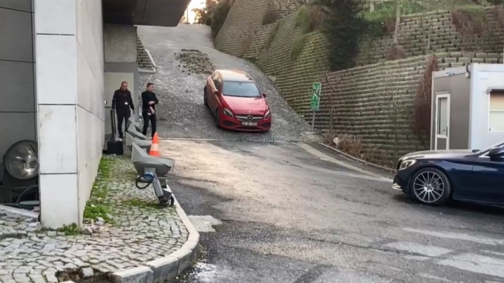 Şişli’deki gece kulübünde çıkan kavgada kan aktı: 1 ölü 2 yaralı