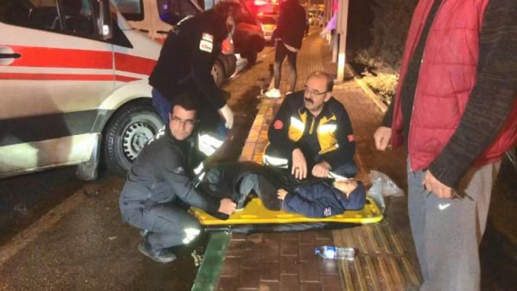 Son dakika! BURSA’DA YAĞIŞLI HAVA KAZAYA YOL AÇTI 1 ÖLÜ, 6 YARALI