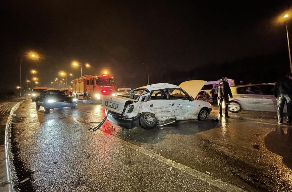 Son dakika haber… Bursa’da trafik kazası: 1 ölü, 6 yaralı