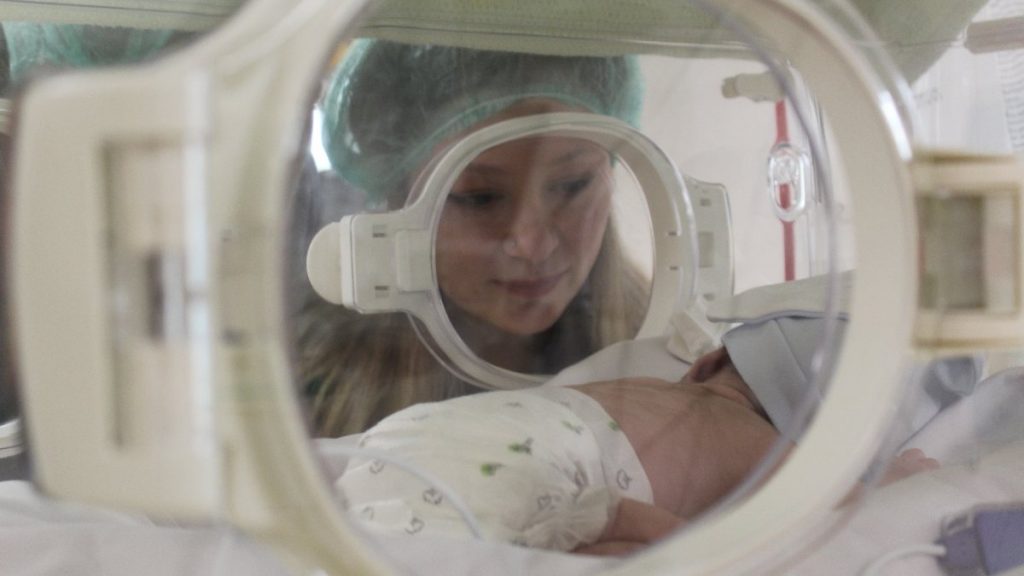 Tekirdağ’da 1.300 gram doğan Ayaz bebek, hayata tutundu
