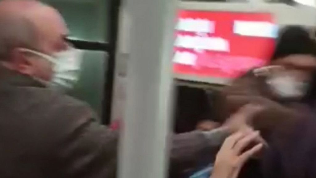 Topkapı tramvay hattında ‘yol verme’ kavgası