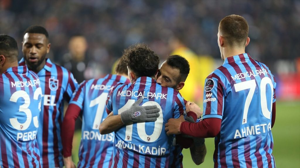 Trabzonspor 4 maç daha kazanırsa şampiyon
