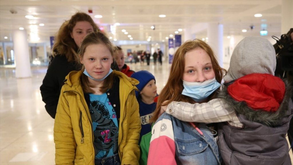 Ukraynalı yetim çocuklar Türkiye’ye geldi