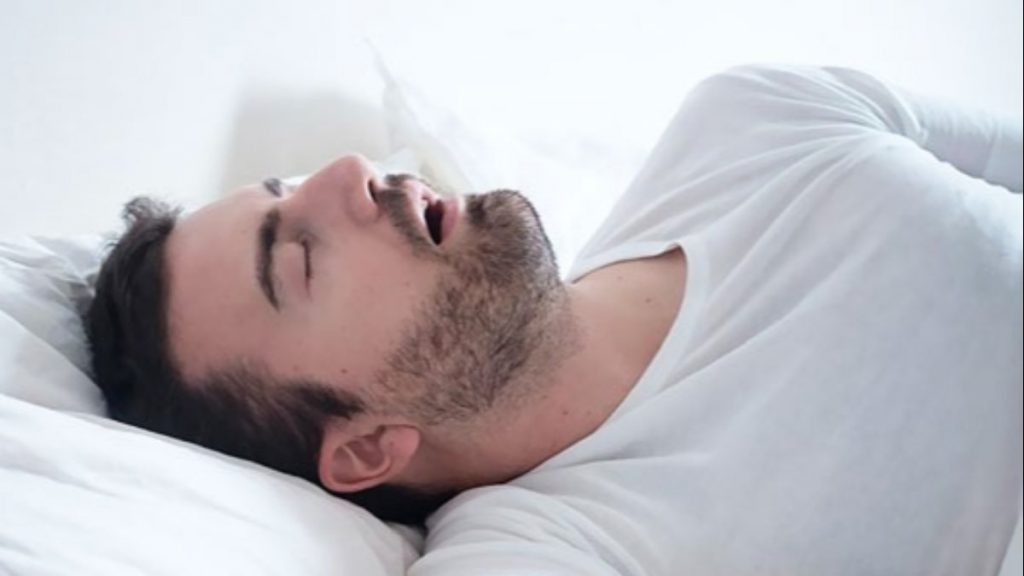 Uykusunu almakta zorluk çekenler için, uzmanından ‘uyku apnesi’ uyarısı