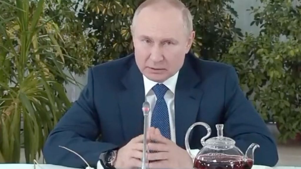 Vladimir Putin: Ukrayna’nın askeri altyapısını yok etme kararı aldık
