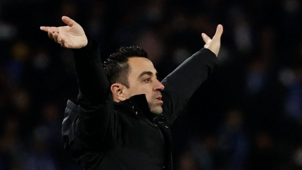 Xavi, Galatasaray maçı devre arasında çıldırdı