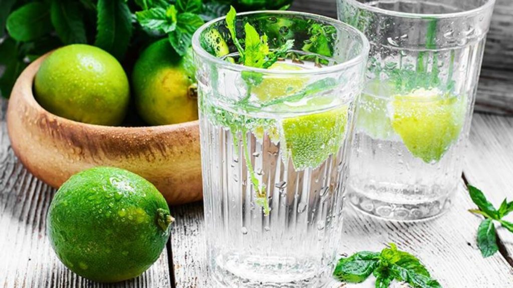 Yağları mum gibi eriten kür! Yeşil çay, soda ve limonu 15 gün boyunca…