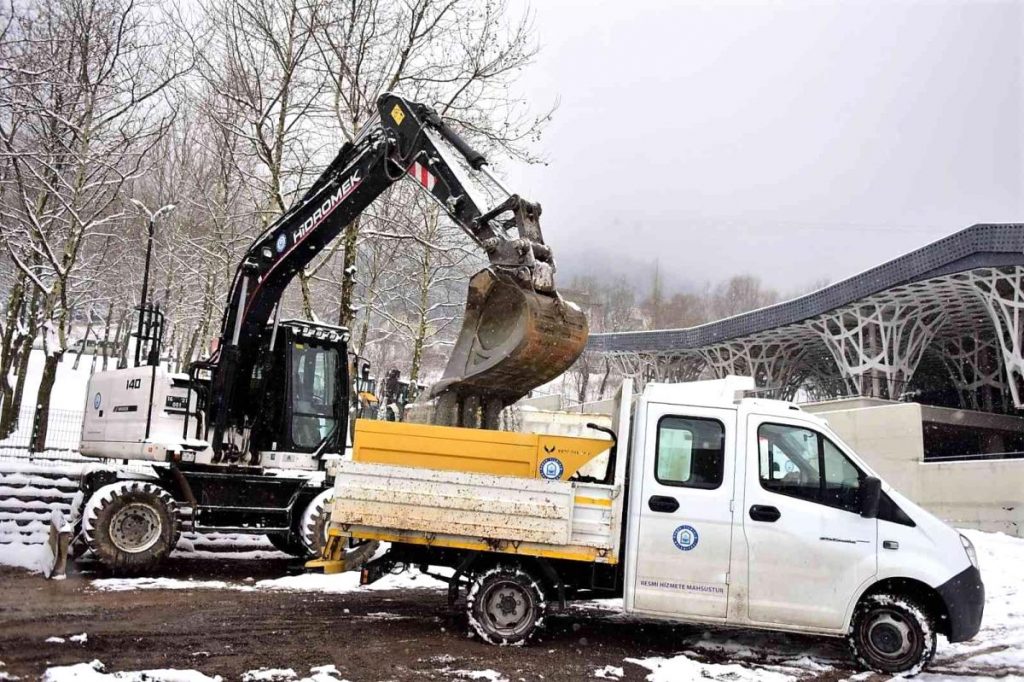 Yıldırım’da kar seferberliği