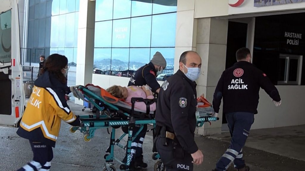 Zonguldak’ta, dayısını öldürüp yengesini yaraladı