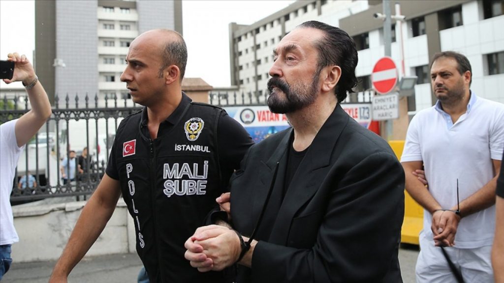 Adnan Oktar davasında 50 sanık yeniden tutuklandı