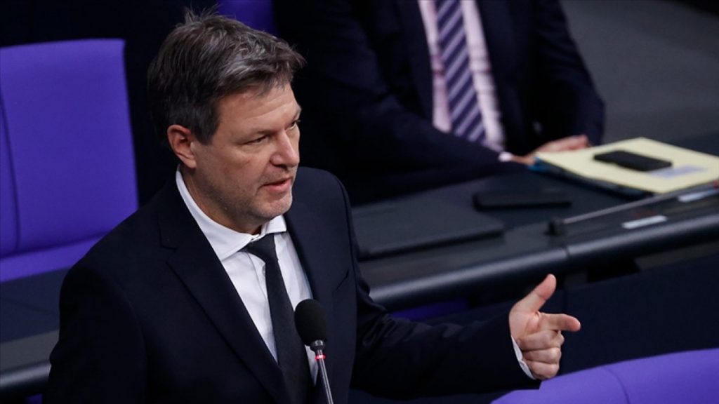 Almanya, gaz için erken uyarı seviyesini etkinleştirdi